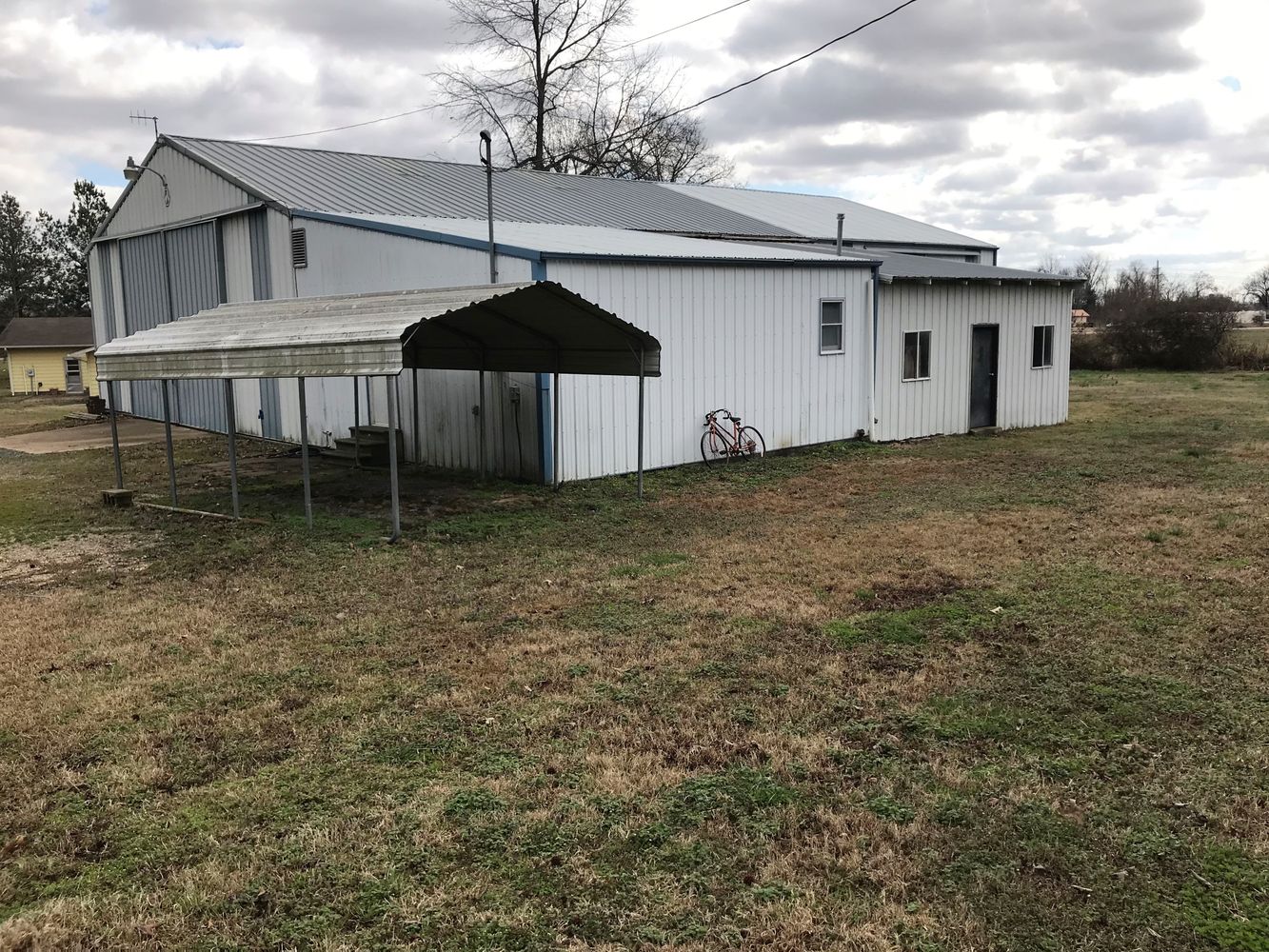 710 Bus Loop Sthwy 25, Dexter, MO 63841